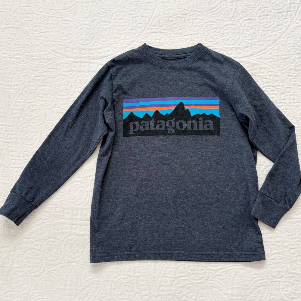 Patagonia Kids' Long-Sleeve P-6 Logo Tee, Navy XS 5-6